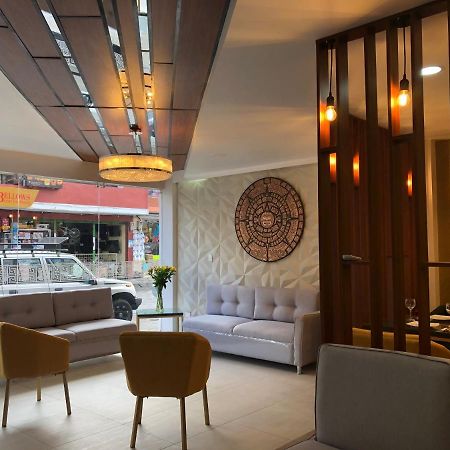 Hotel Makroz Latacunga Zewnętrze zdjęcie