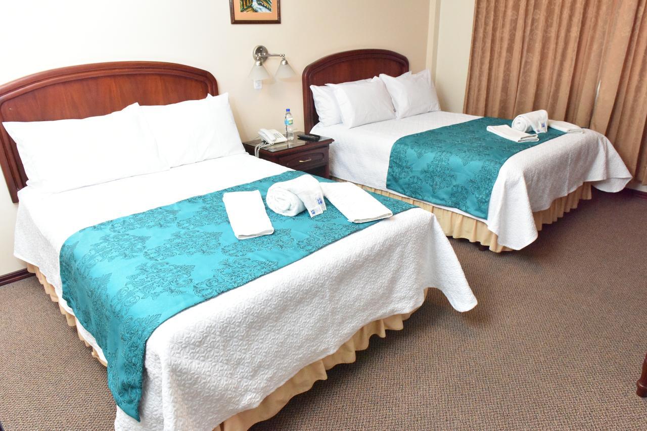 Hotel Makroz Latacunga Zewnętrze zdjęcie