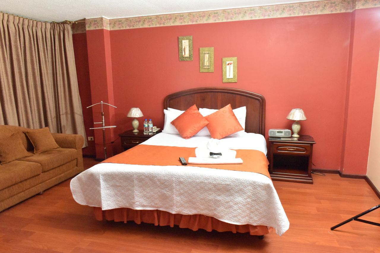 Hotel Makroz Latacunga Zewnętrze zdjęcie