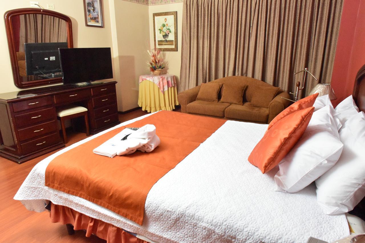 Hotel Makroz Latacunga Zewnętrze zdjęcie