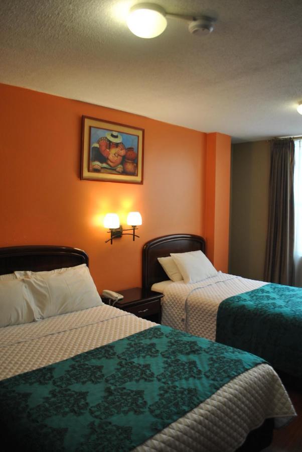 Hotel Makroz Latacunga Zewnętrze zdjęcie